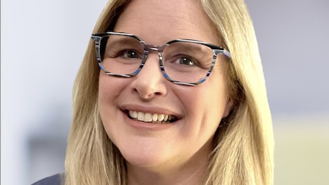 20t W Award 23 Laurie Guyon